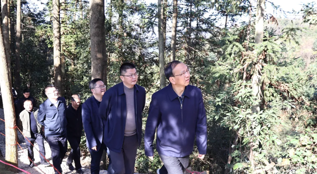 �·�����ӵ����ǽ���԰���ʸ��칤��